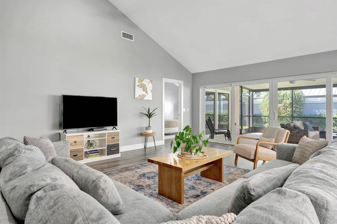 Photo of 310 Leeward Drive