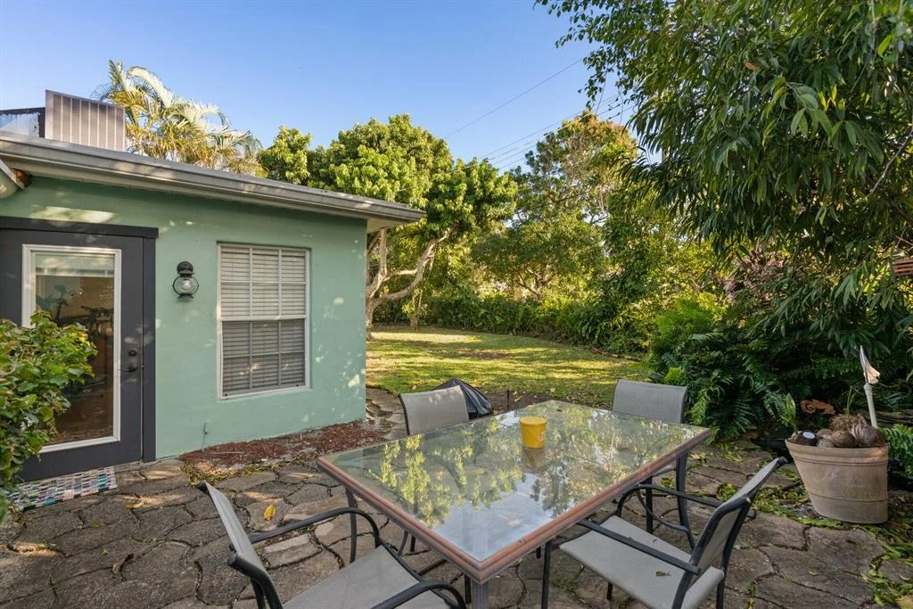 Photo of 262 Foresteria Drive
