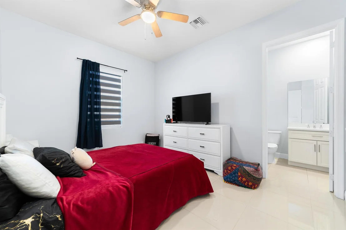 Photo of 328 Jackson Avenue