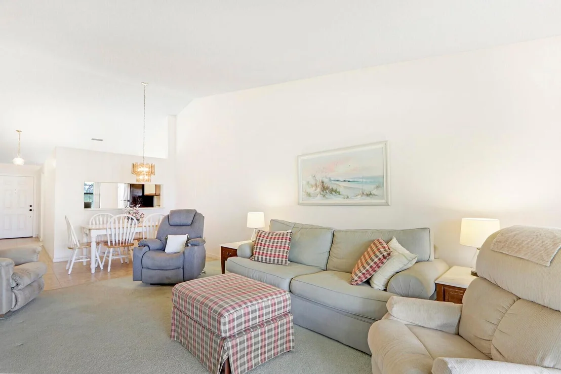 Photo of Unit B at 2052 Keystone Drive