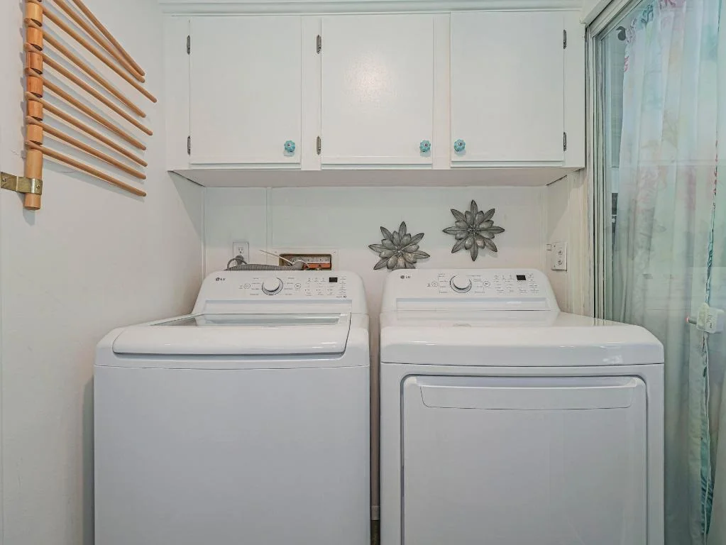 Photo of 409 Avocado Drive