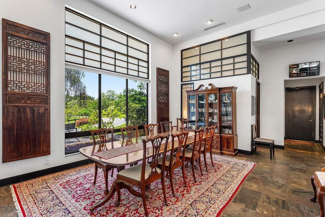 Photo of 8549 SURREY Lane