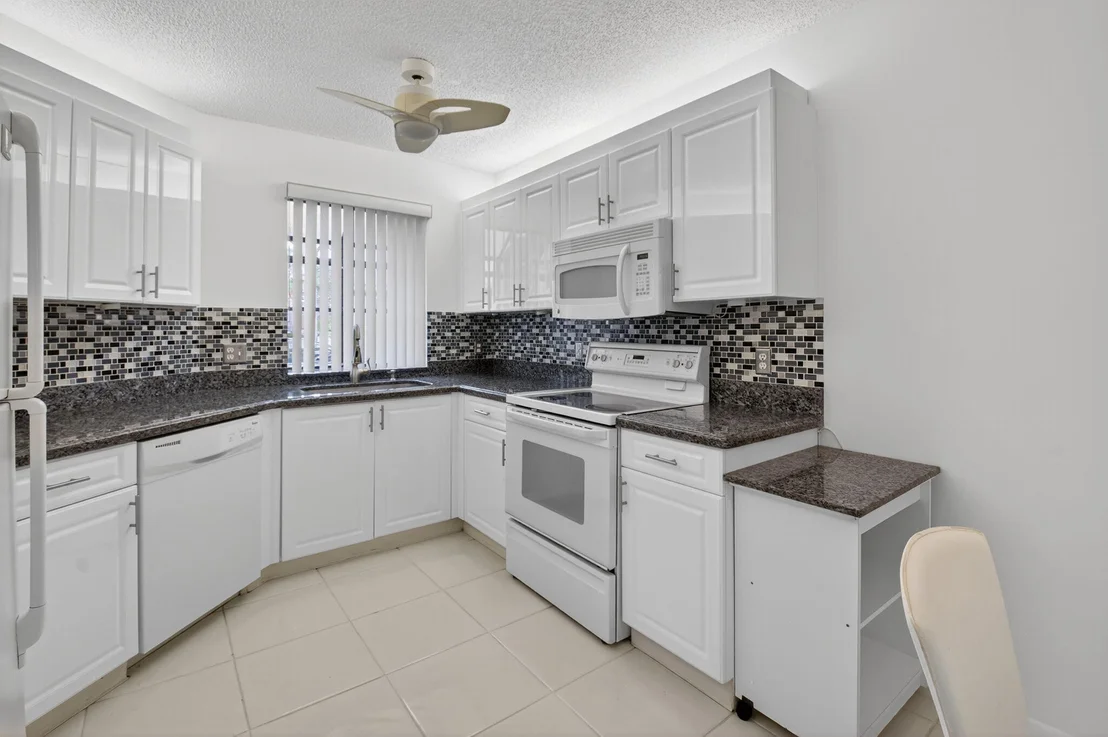 Photo of Unit E at 5217 Brisata Circle