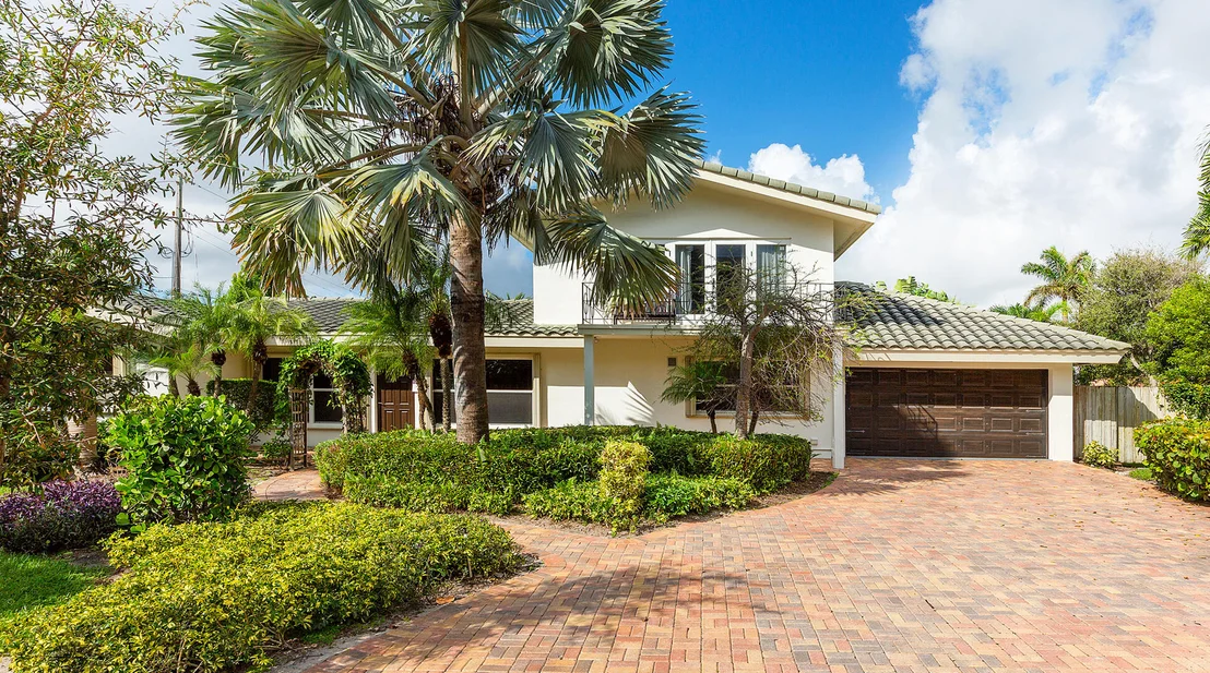 Photo of 2003 Bay Drive