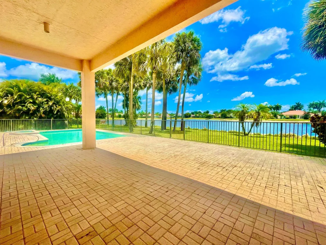 Photo of 8180 Muirhead Circle