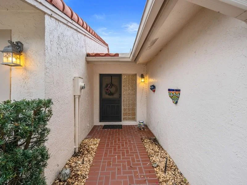 Photo of 19952 Dean Drive