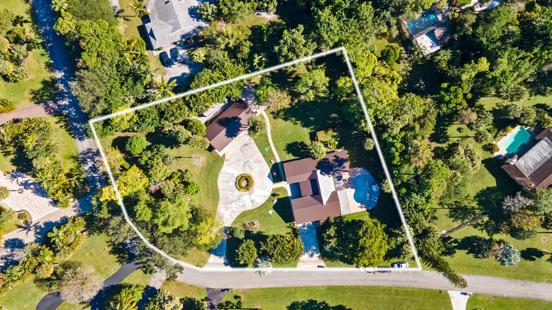 Photo of 12688 Pineacre Lane