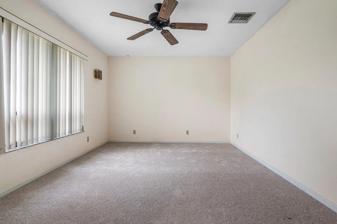 Photo of 4744 Dolphin Drive