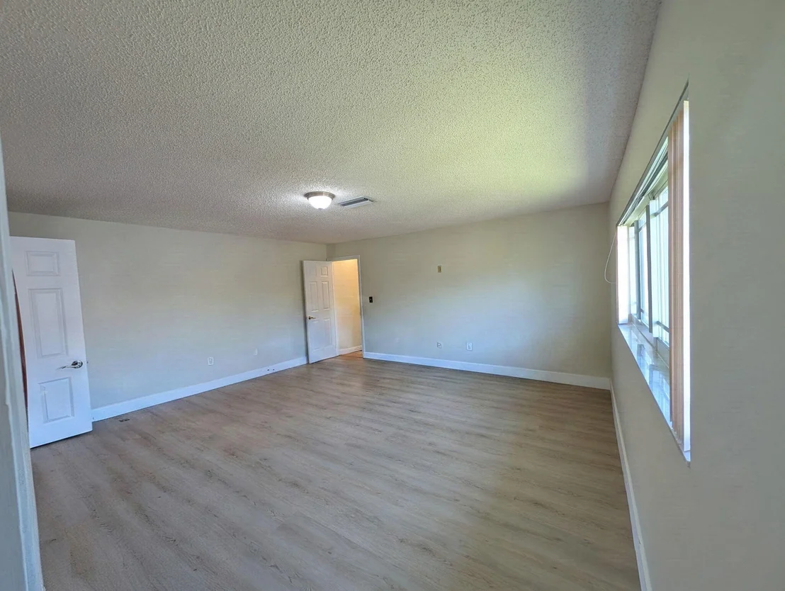 Photo of 4110 NW 3rd Avenue
