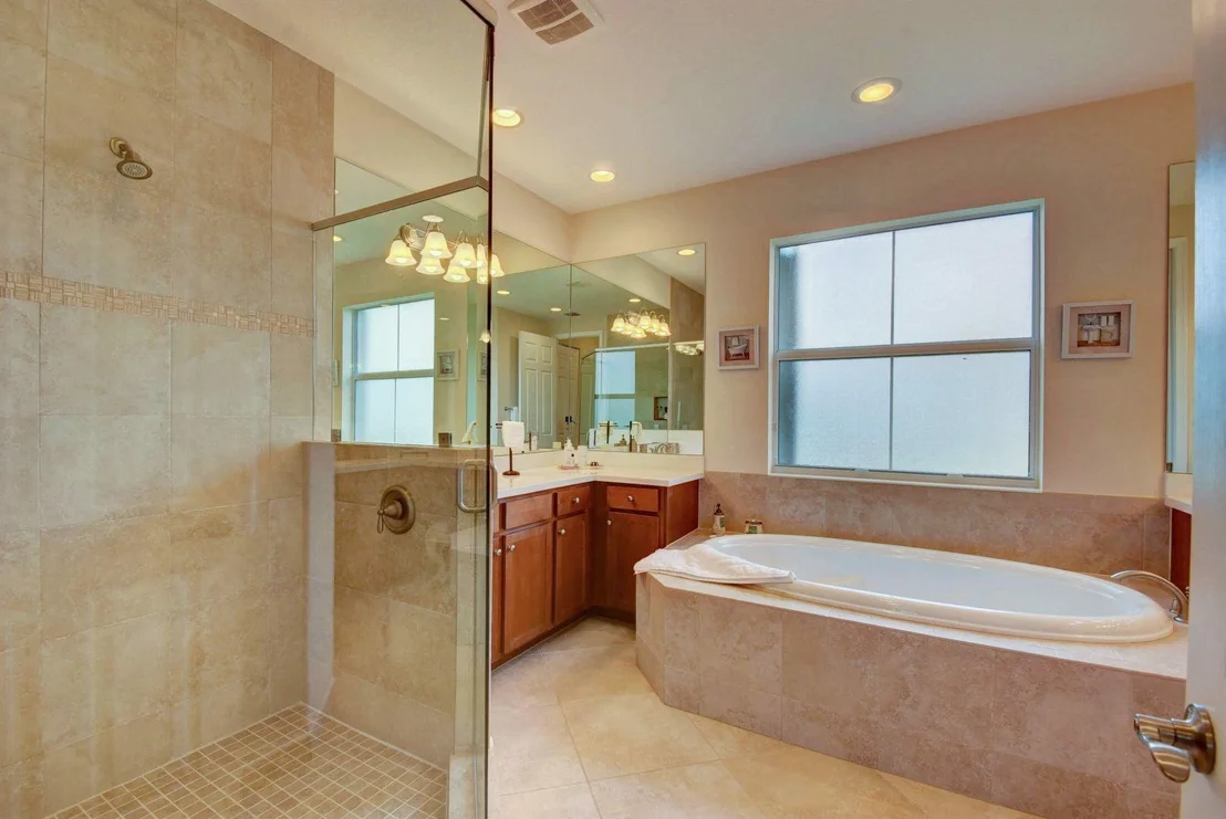 Photo of 9536 Phipps Lane