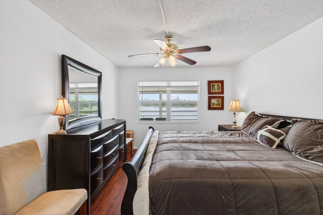 Photo of 2035 Cornwall B