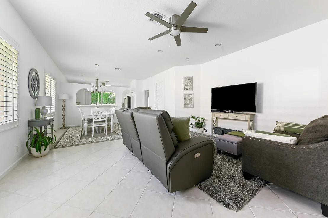 Photo of 9142 BAY POINT Circle