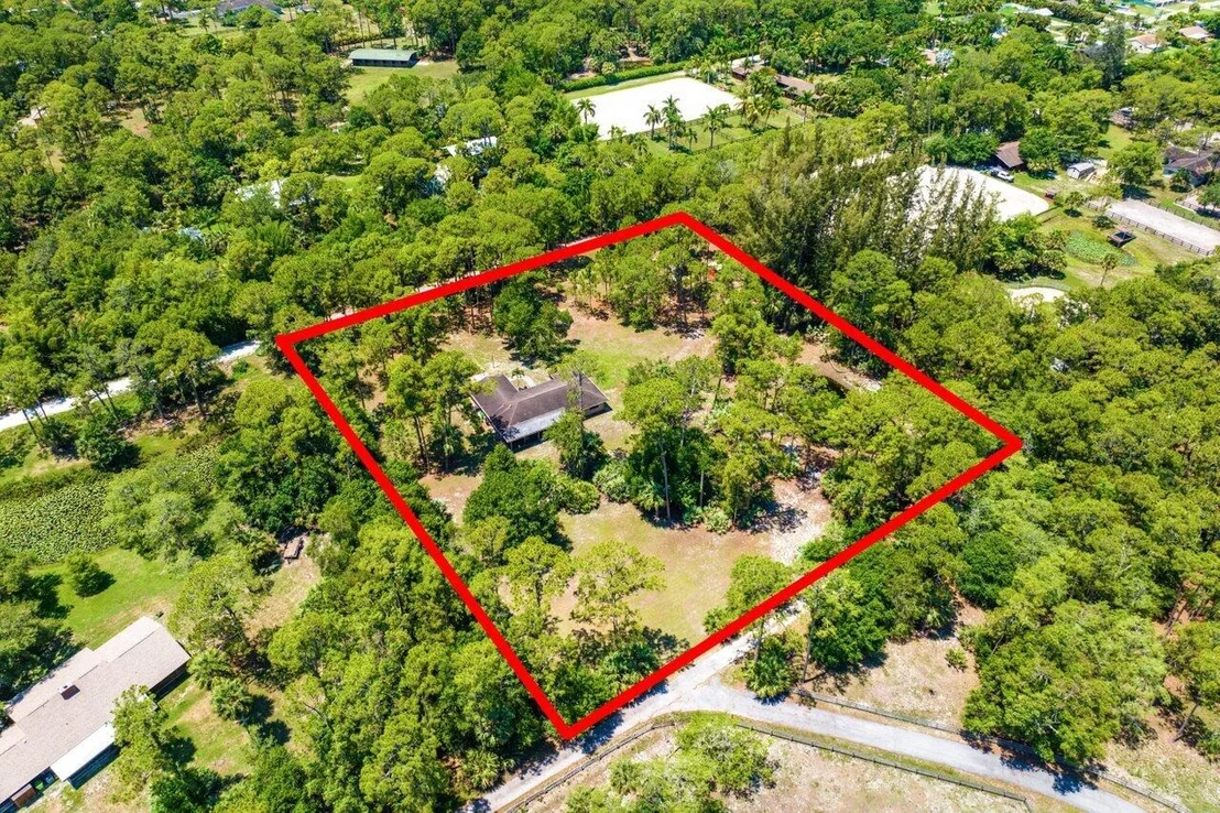 Photo of 15094 Timberlane Place