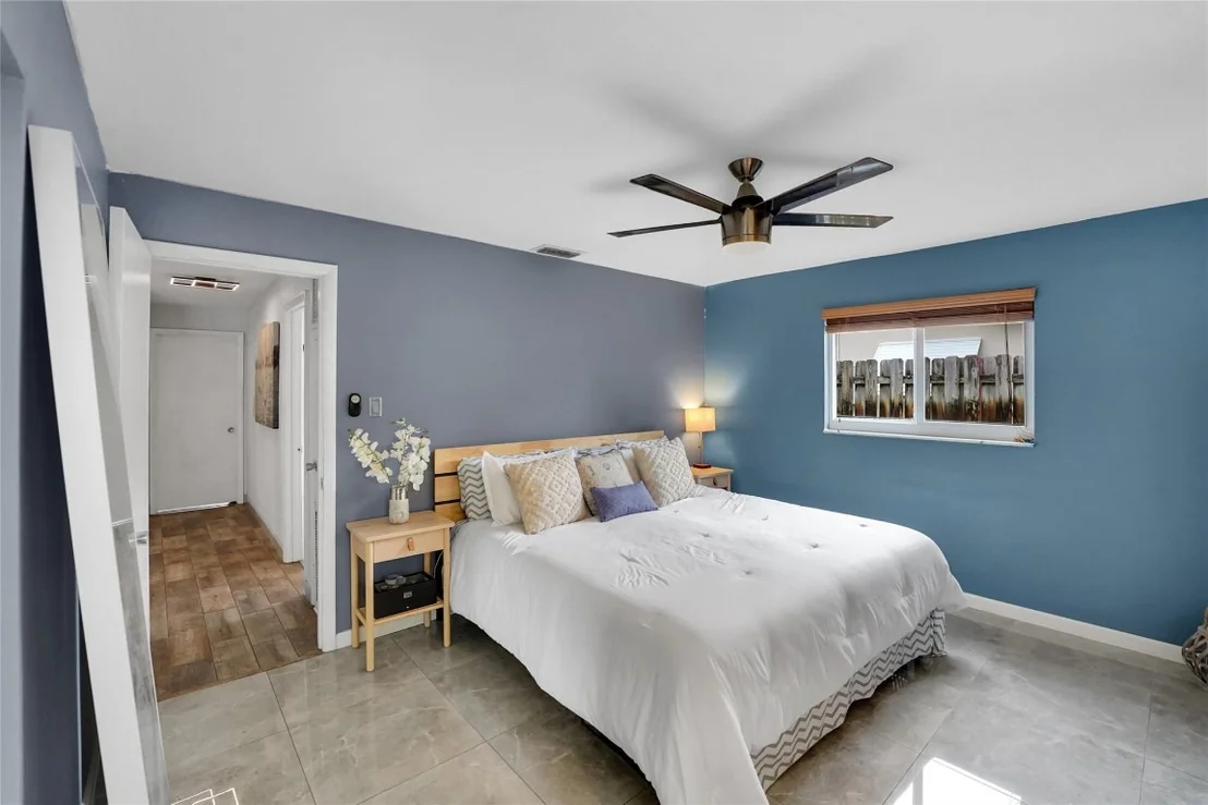 Photo of 6972 NW 5th Place