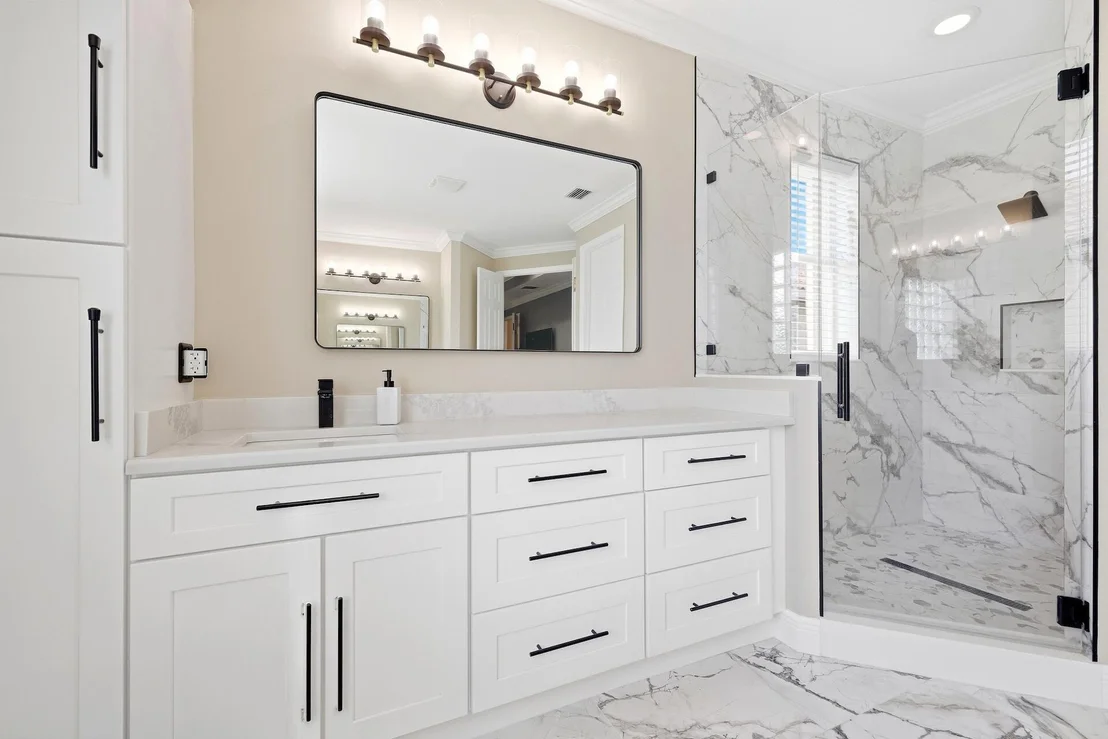 Photo of 1261 BEACON Circle