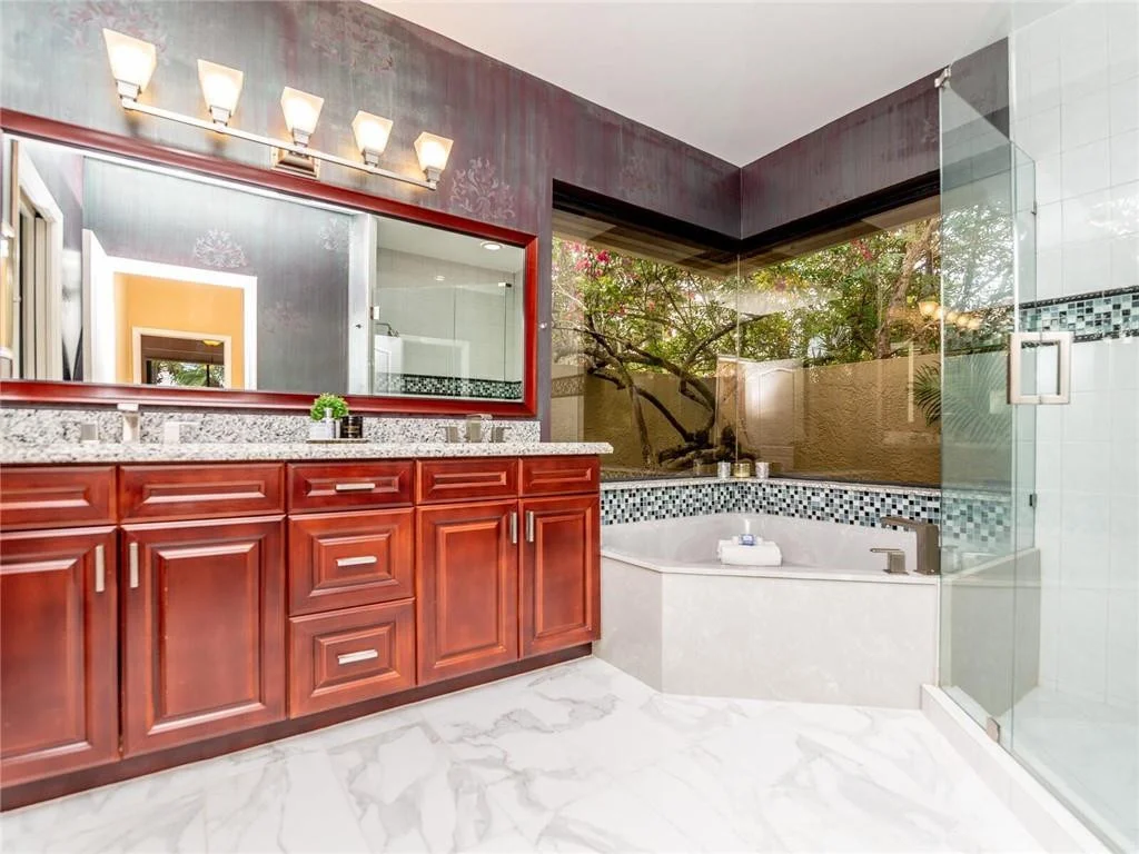 Photo of 391 Coconut Circle