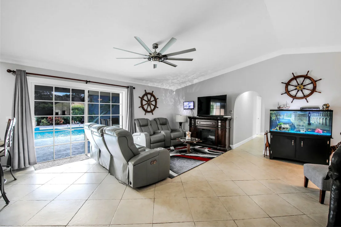 Photo of 5960 Piney Court