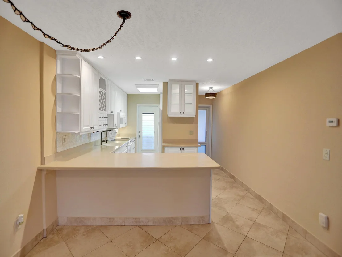 Photo of Unit 304 at 700 Pine Drive