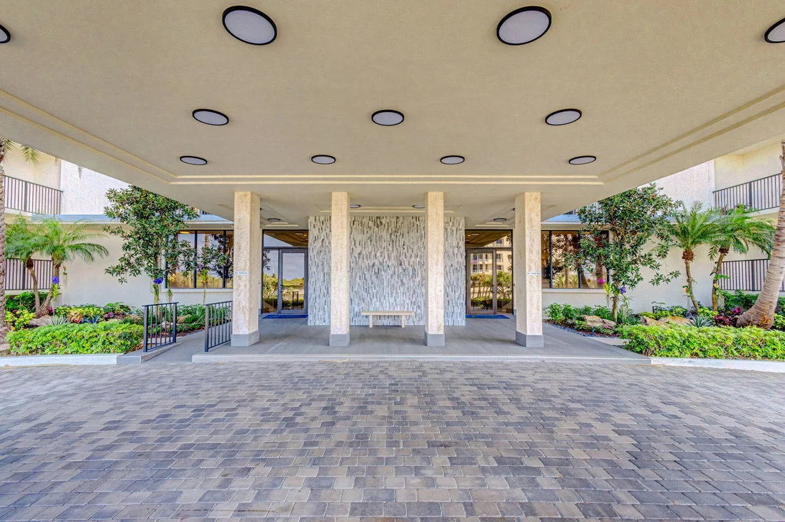 Photo of Unit 103 at 400 Beach Road