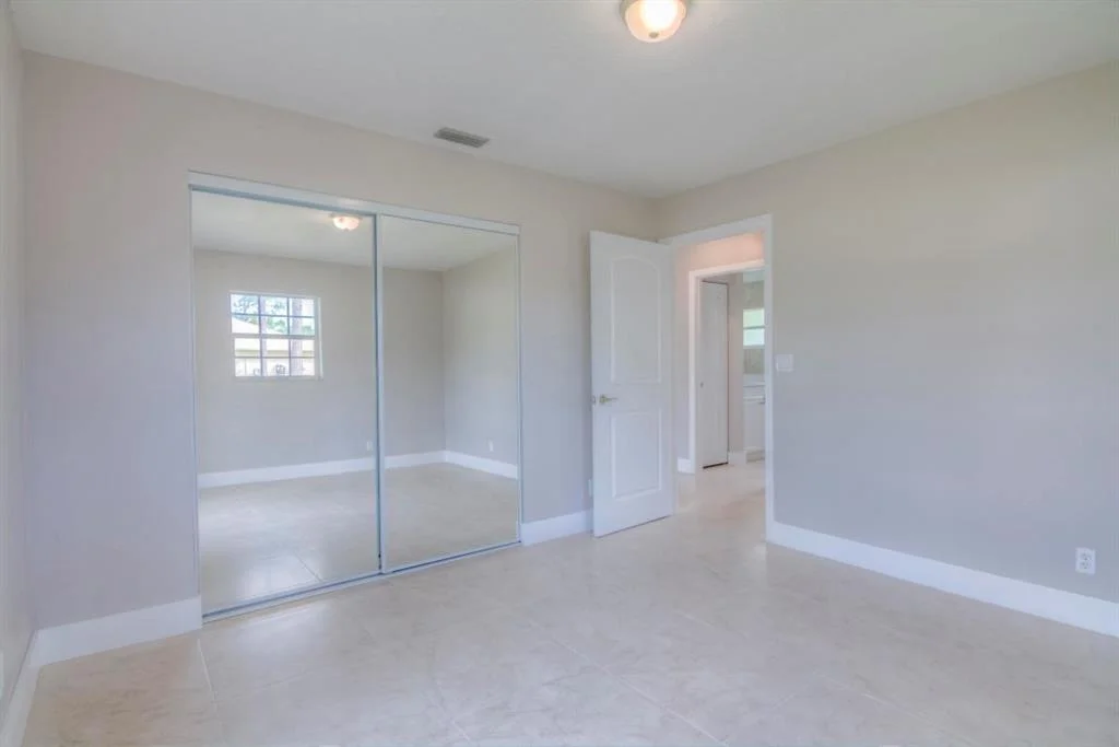 Photo of 17518 Tangerine Boulevard