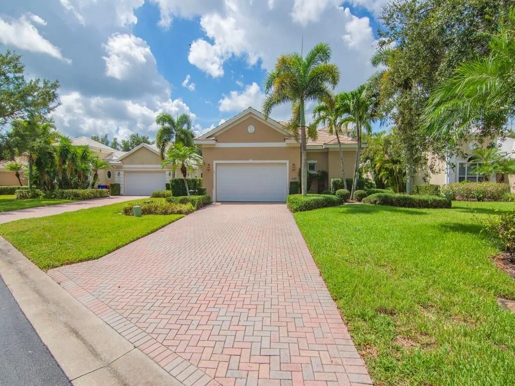 Photo of 1225 Riverwind Circle