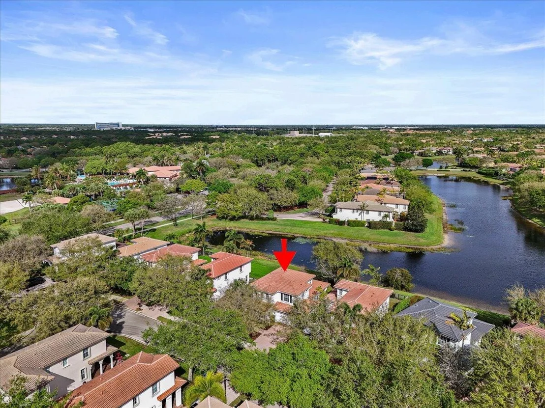 Photo of 653 Castle Drive
