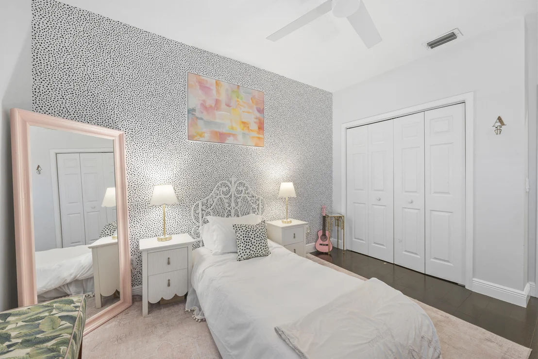 Photo of 9806 SE Landing Place