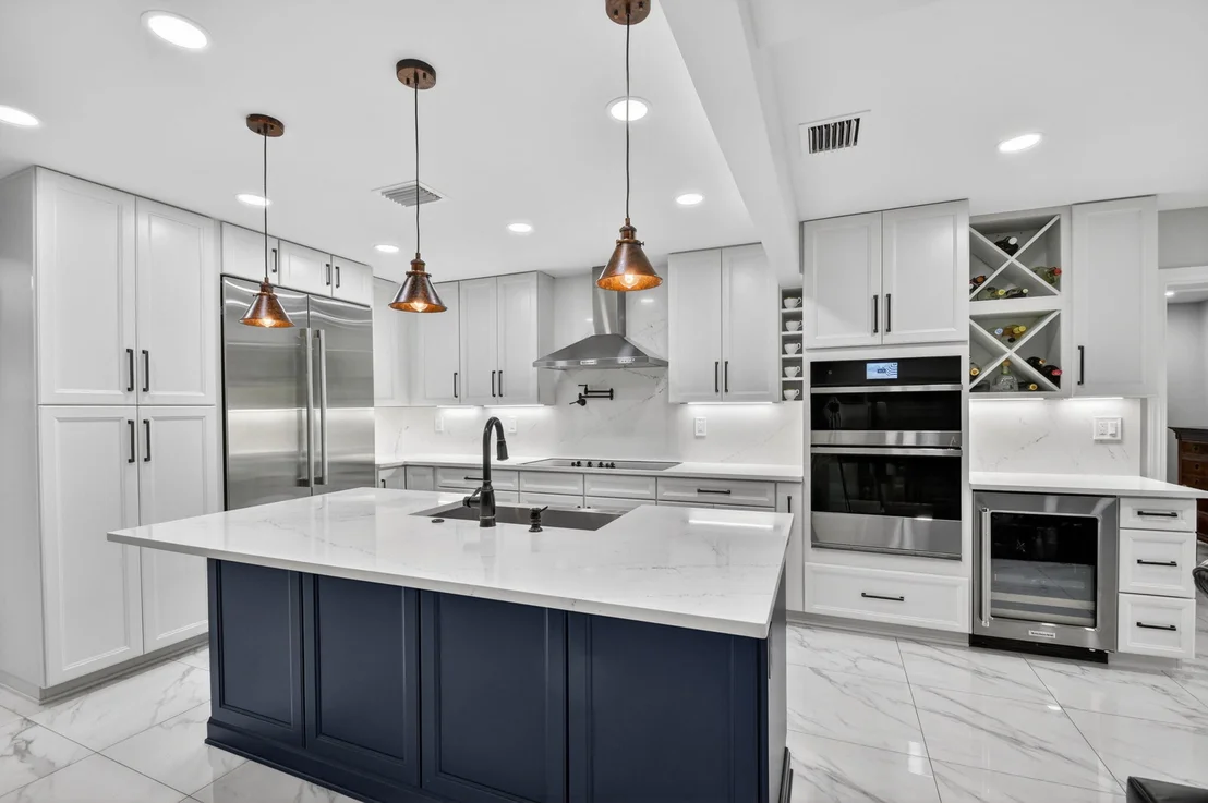 Photo of 2277 Summit Boulevard