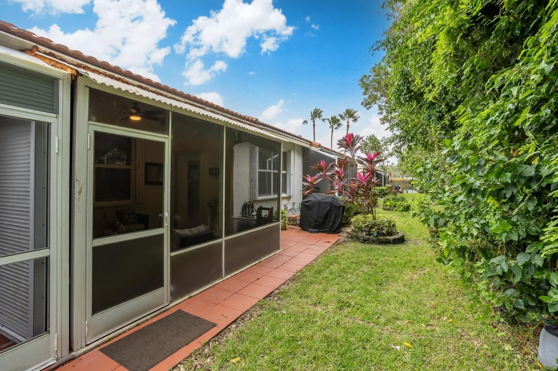 Photo of 15293 Ixora Road