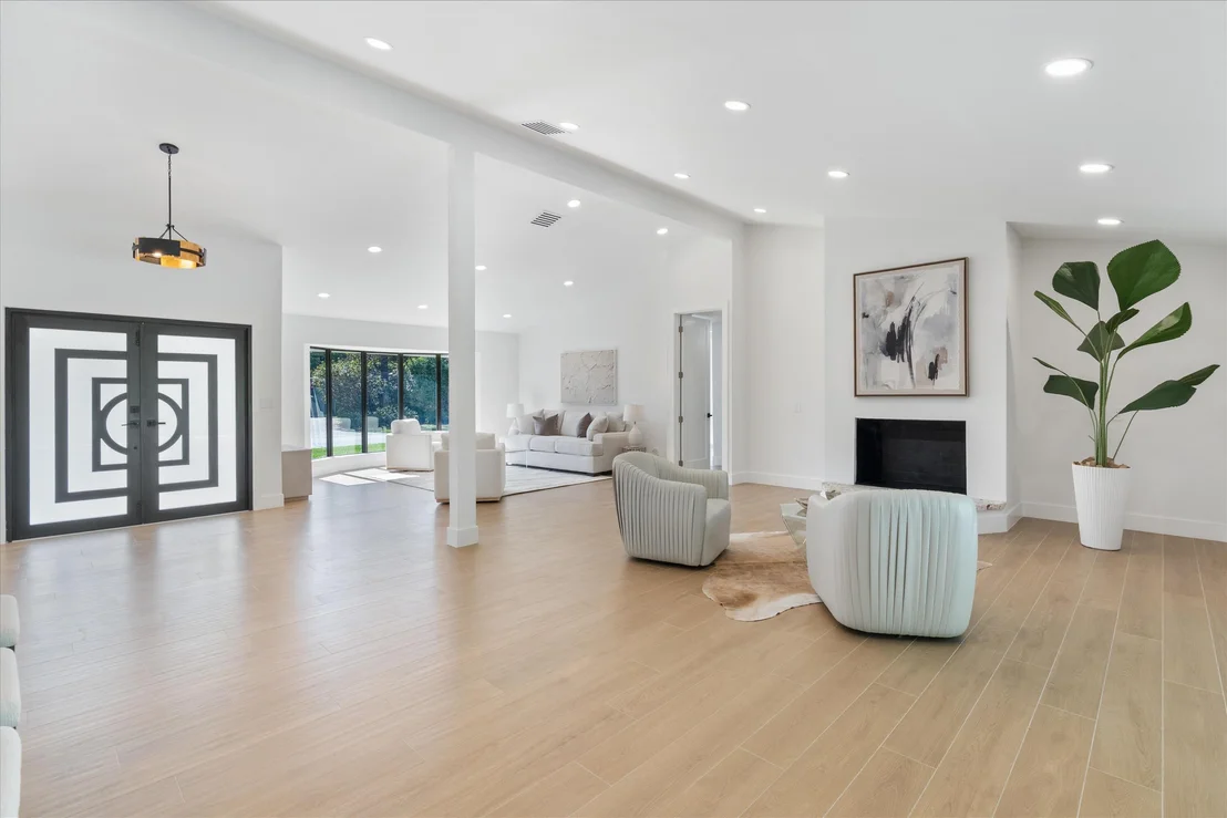 Photo of 4543 Gleneagles Drive