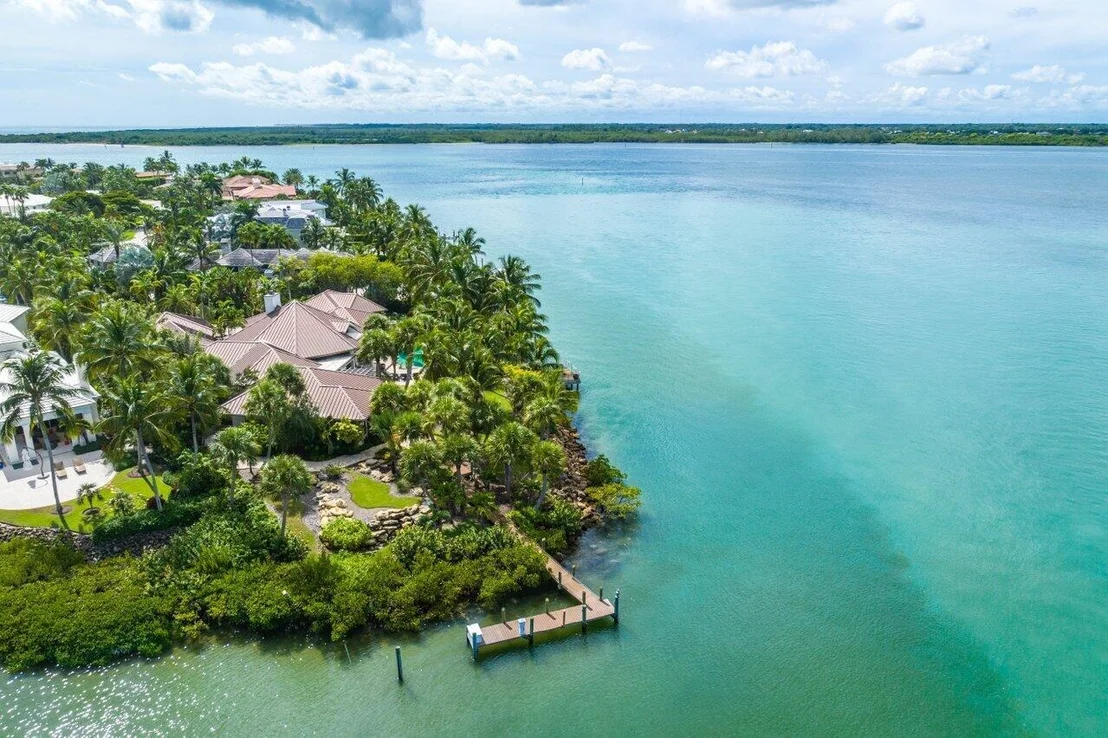 Photo of 6400 SE Inlet Way