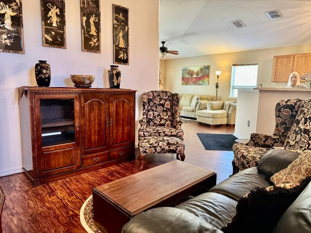 Photo of 527 SE 38th Avenue
