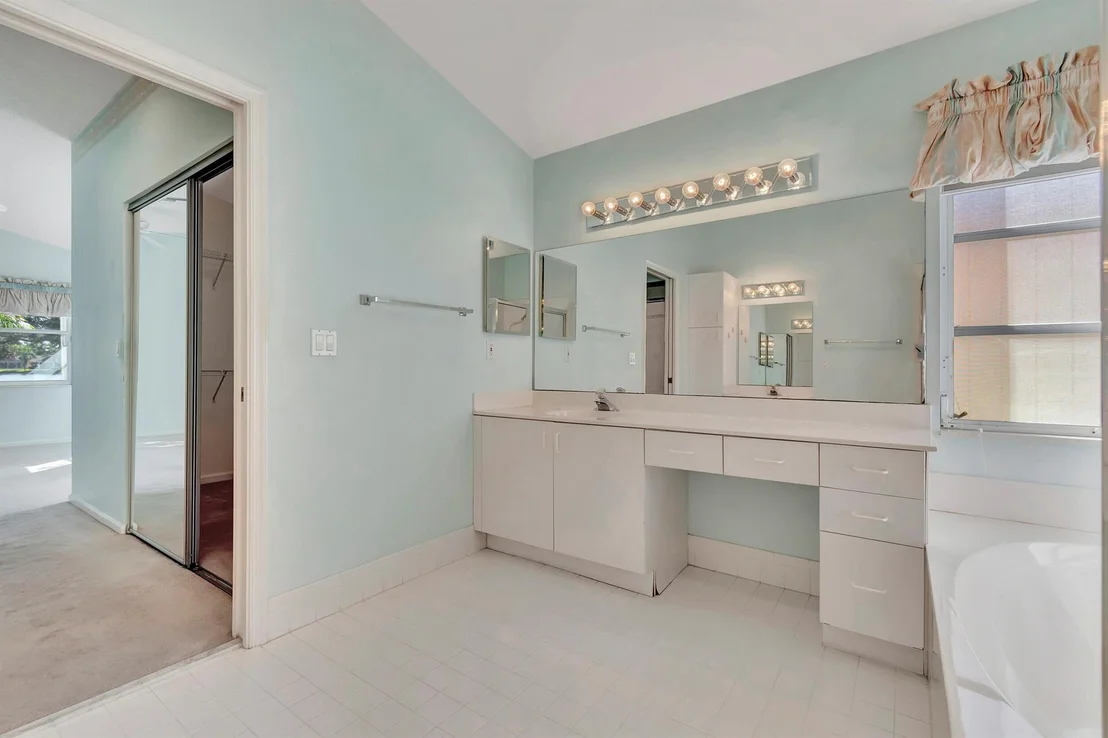 Photo of 9827 Harbour Lake Circle
