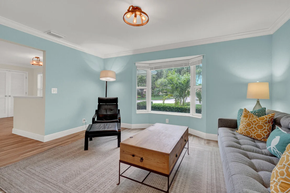 Photo of 341 Glenbrook Drive