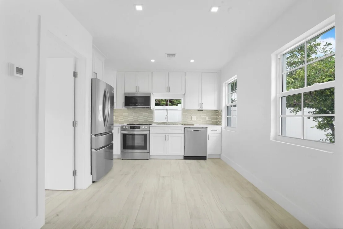 Photo of 826 Sunset Road
