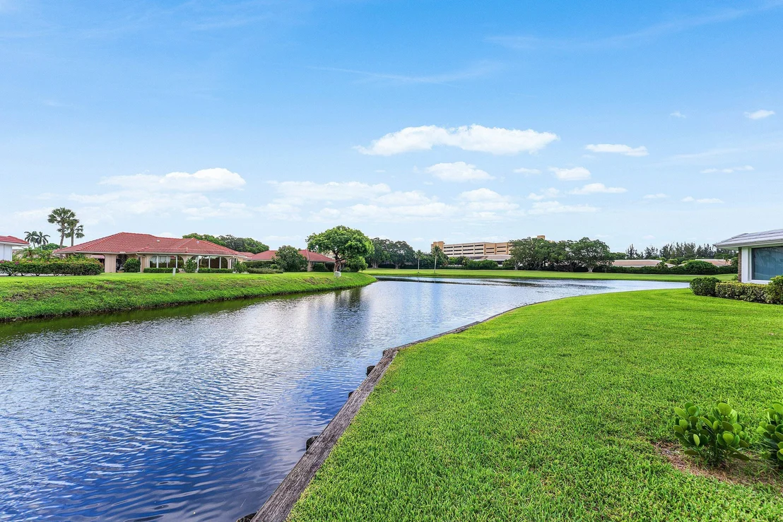 Photo of 362 Yorktowne Circle