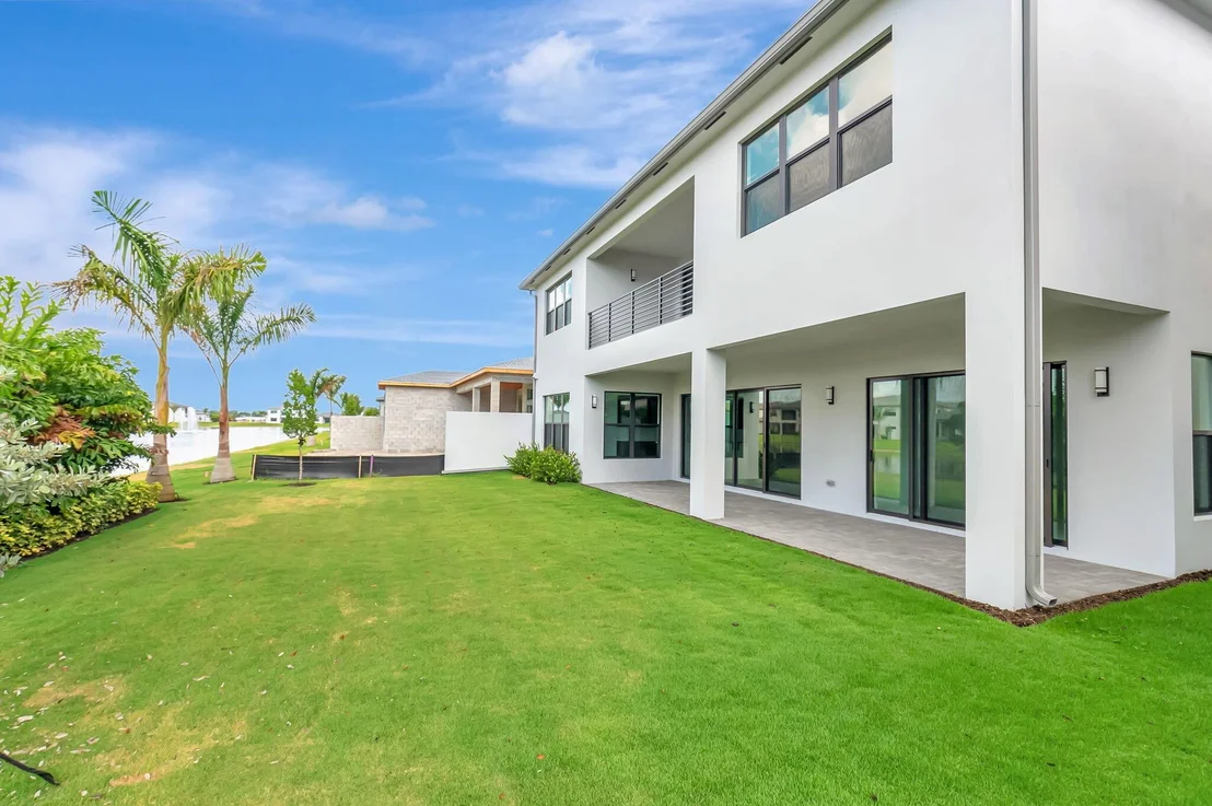 Photo of 9436 Riverside Park Drive