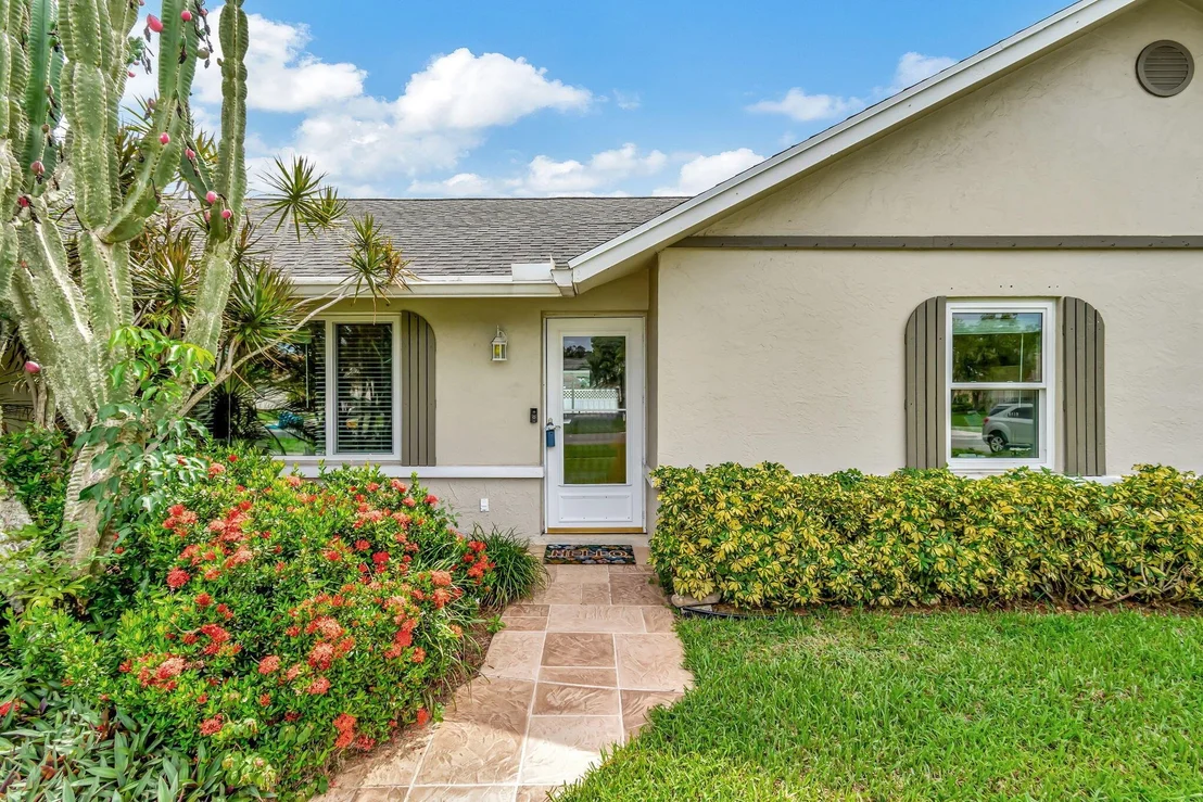 Photo of 50 Cedar Circle