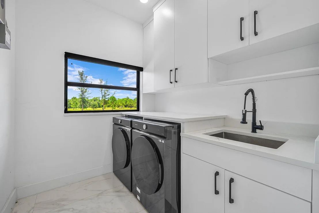 Photo of 641 Marshall Road