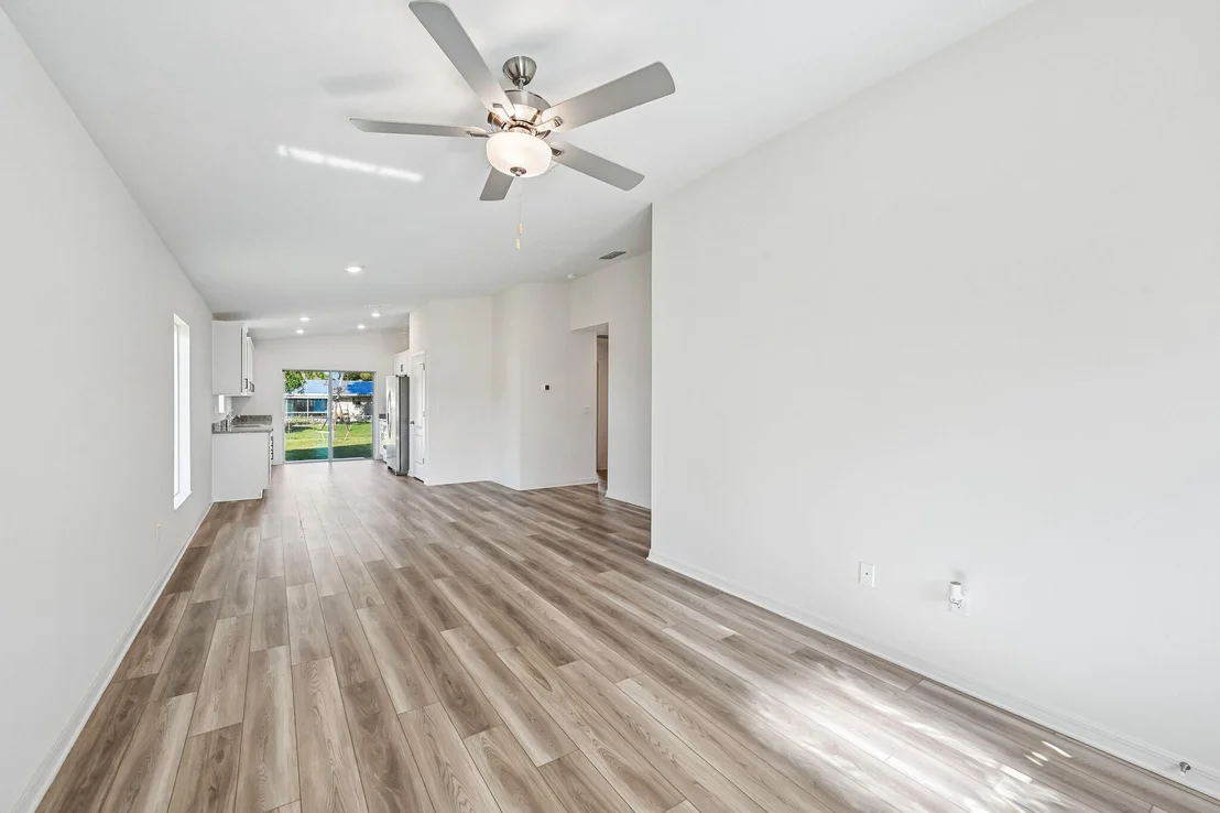 Photo of 5717 Palm Drive