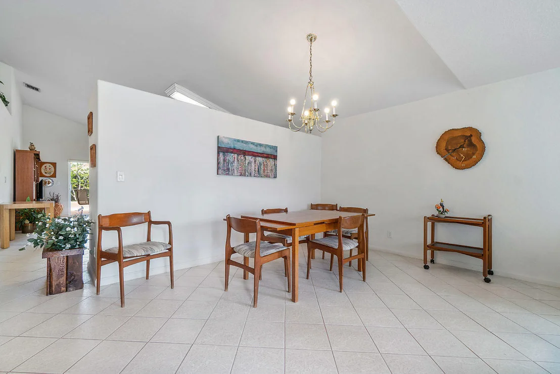 Photo of 8222 White Rock Circle