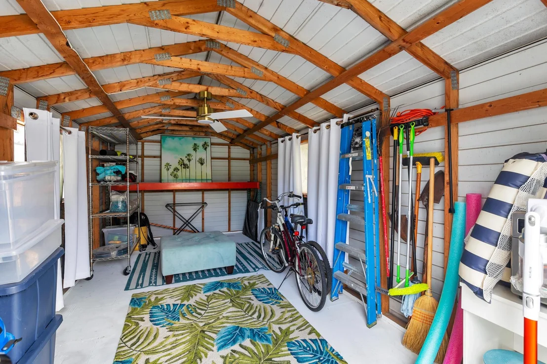 Photo of 340 Ellamar Road