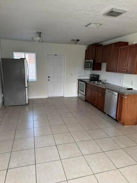 Photo of 818 Avenue U