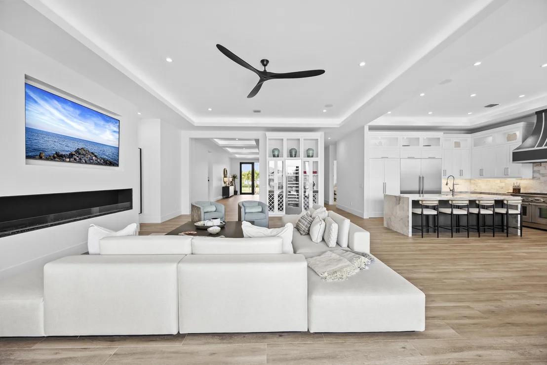 Photo of 736 Lagoon Drive