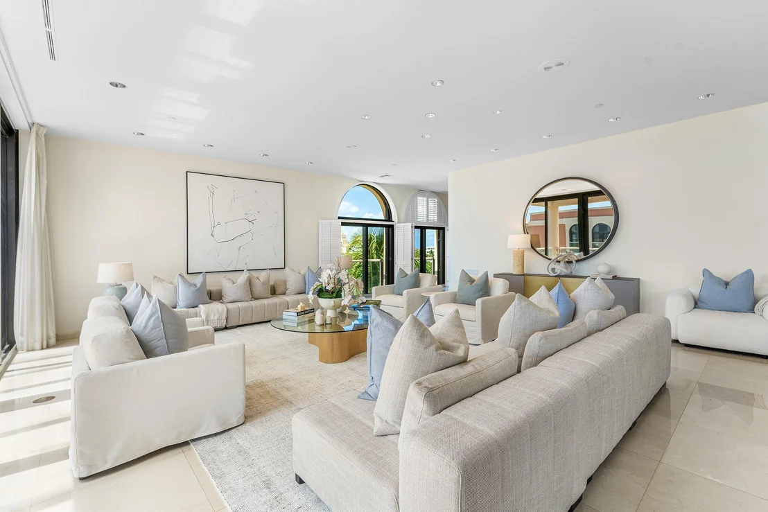 Photo of Unit NPH4 at 2 N Breakers Row Row