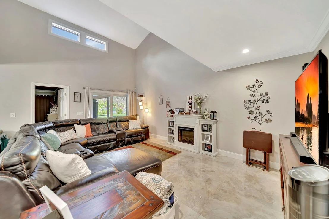 Photo of Unit C at 6189 Pine Tree Lane