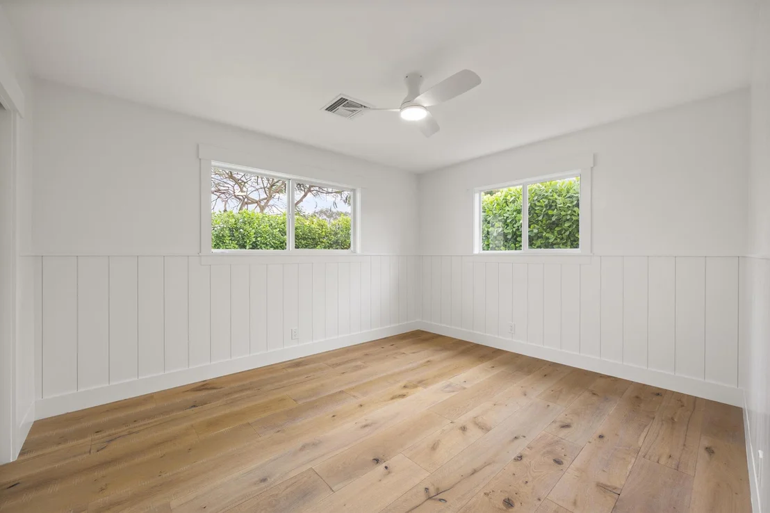 Photo of 370 Mars Avenue