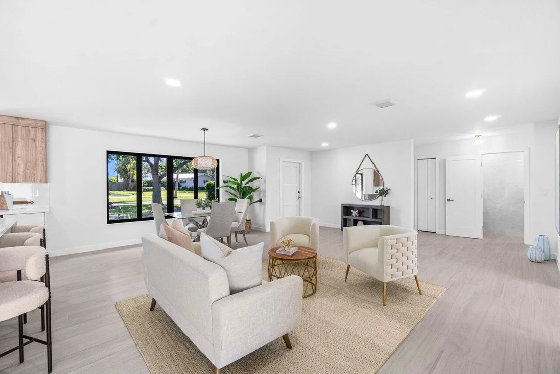 Photo of 812 Chapel Hill Boulevard