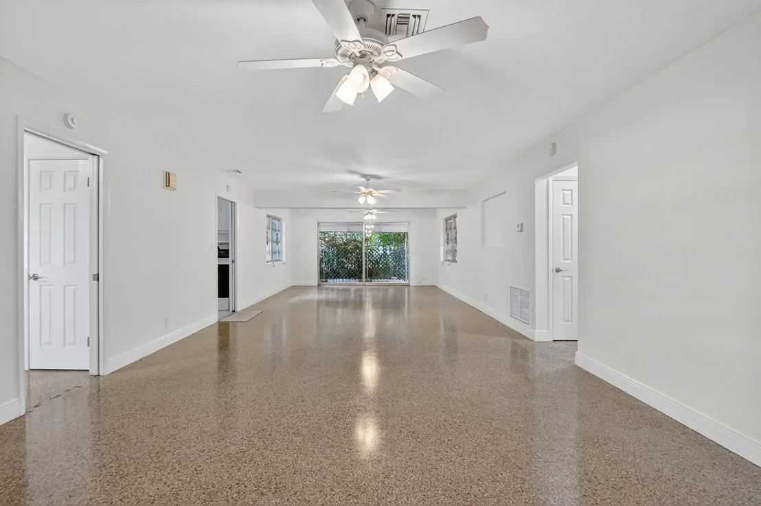 Photo of 702 Sunset Drive