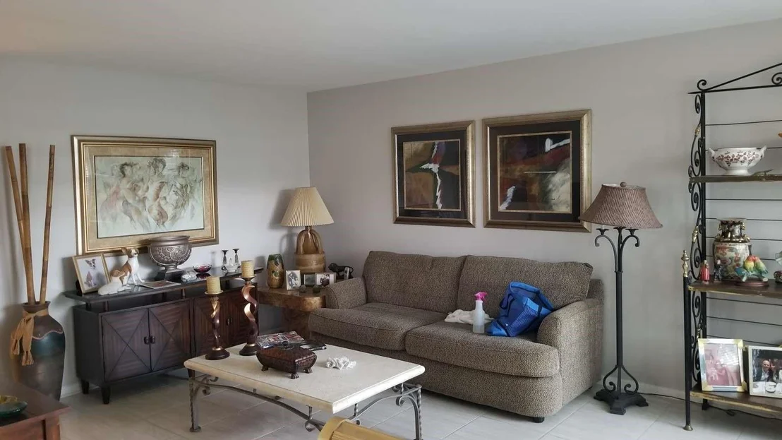 Photo of Unit 2032 at 2032 Exeter B